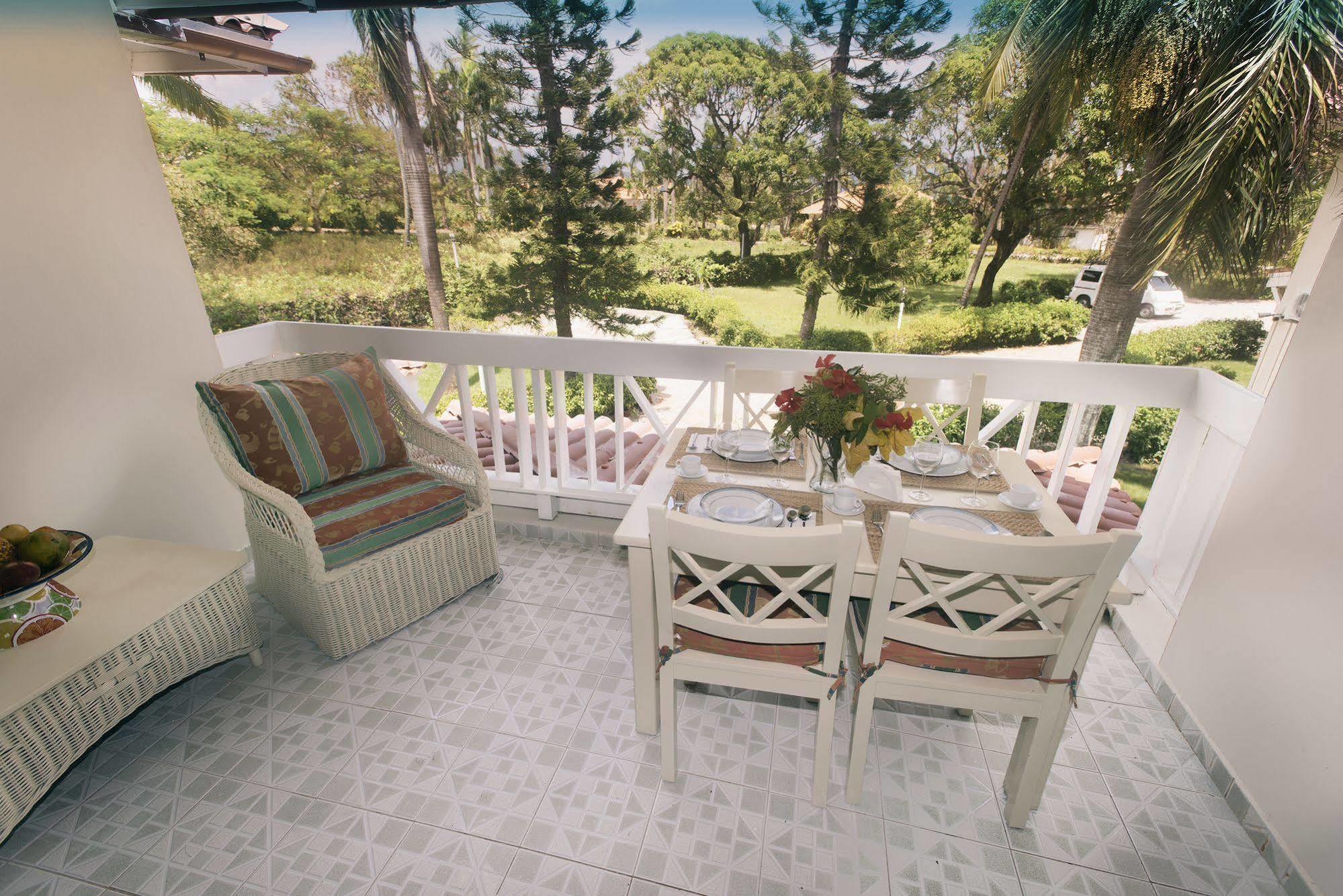 El Pelicano Apart-Hotel Las Galeras Exteriér fotografie
